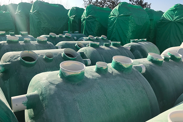 農(nóng)村廁所改造為什么都在使用玻璃鋼化糞池 農(nóng)村廁所改造為什么都在使用玻璃鋼化糞池