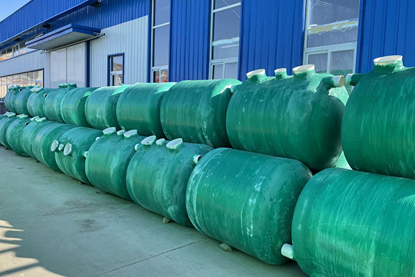 玻璃鋼化糞池的價(jià)格都與哪幾點(diǎn)有關(guān) 玻璃鋼化糞池的價(jià)格都與哪幾點(diǎn)有關(guān)