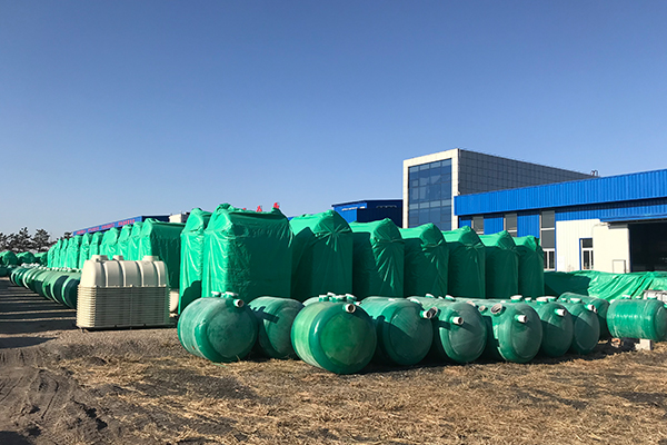 玻璃鋼化糞池在農(nóng)村廁改中的使用優(yōu)勢(shì) 玻璃鋼化糞池在農(nóng)村廁改中的使用優(yōu)勢(shì)